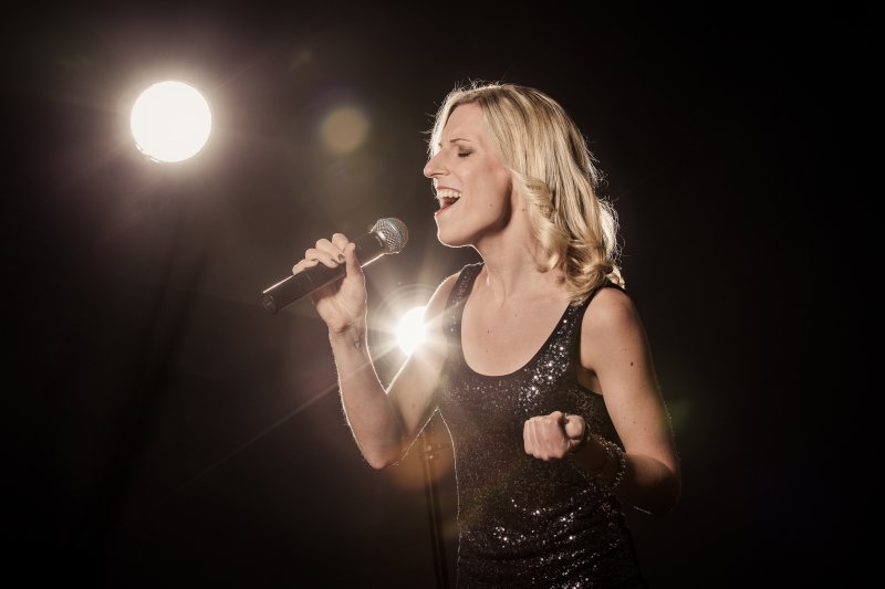 Foto 1 von Eventsängerin Rafaela Kloubert
